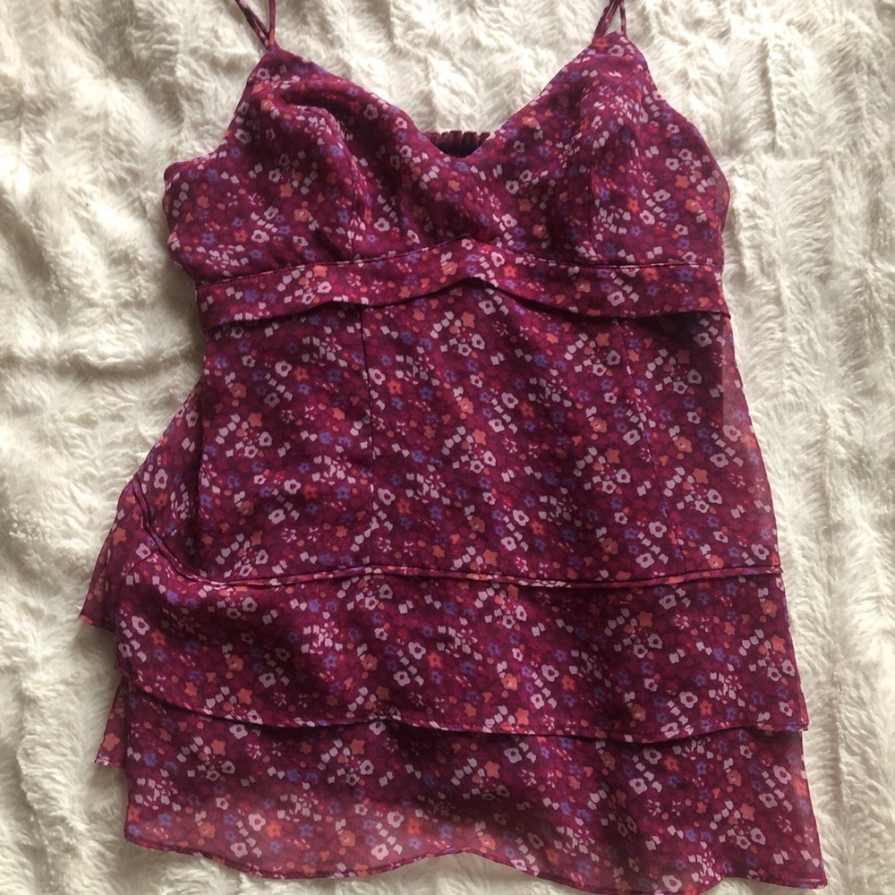 American Eagle top. SZ - XS  pink purple floral. Sheer.